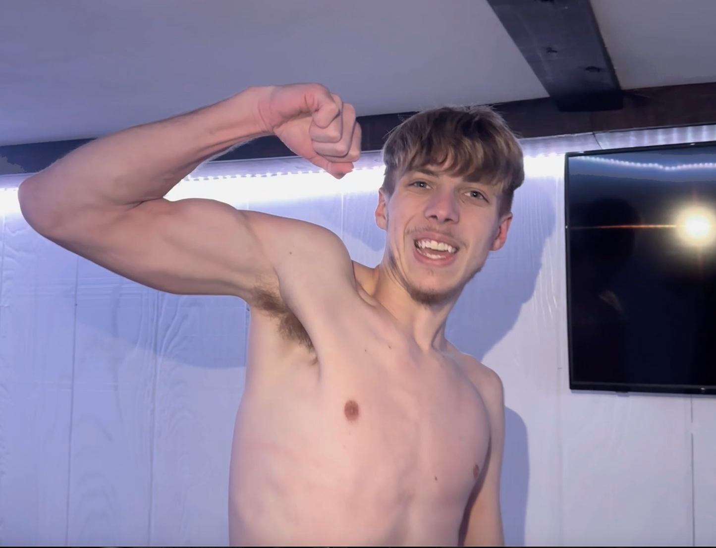 Romio vs Zak